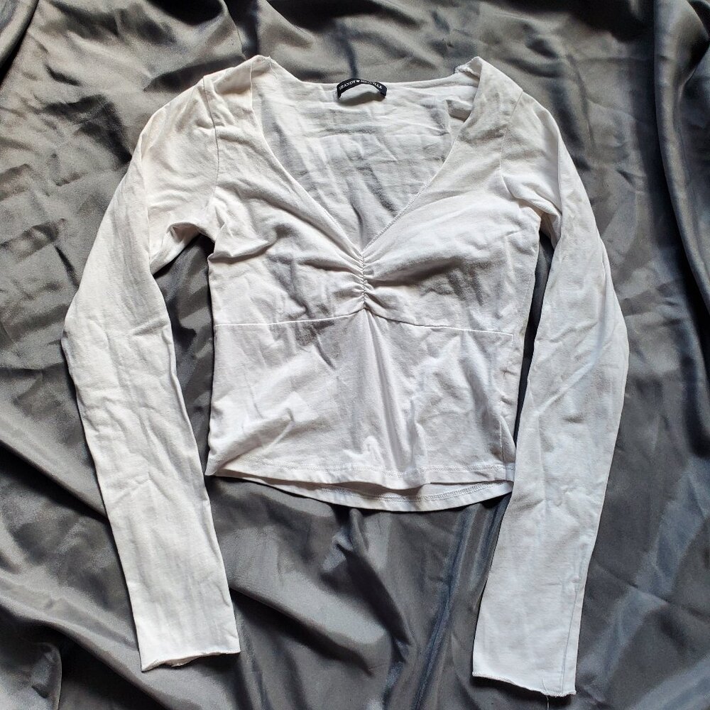 BRANDY MELVILLE Amara White Long Sleeve Tee